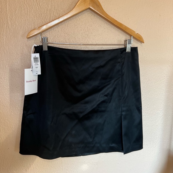 NWT Sunday Best Tatiana Satin Skirt - Picture 1 of 4